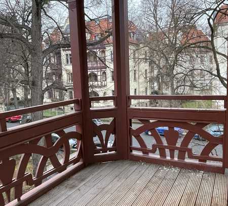 Reizvolle 3-Raumwohnung mit großem Balkon im Jugendstilhaus!