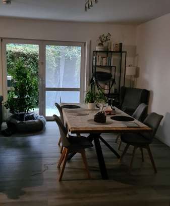 Exklusive 2-Zimmer-Erdgeschosswohnung mit Terrasse und Einbauküche in Oberursel (Taunus)