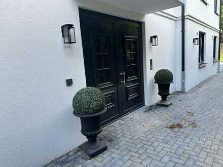 Stilvolle, geräumige 2-Zimmer-Wohnung mit Balkon und Einbauküche in Hamburg