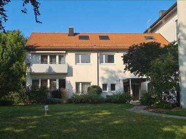 Frei: 1-Zimmer-Wohnung für ukrainische Mutter mit 2-3 Kinder / Tante / Oma