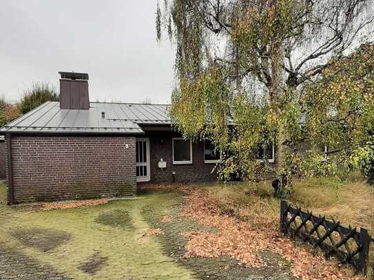 Bungalow mit Einliegerwohnung in Strandnähe