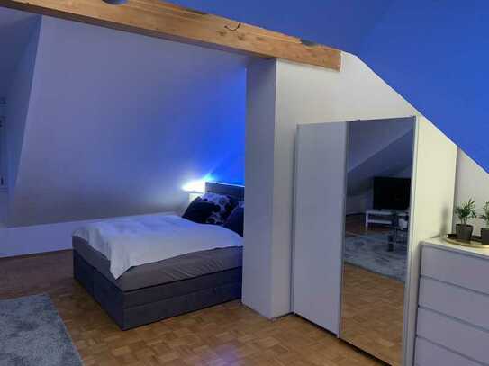 Stilvolle, geräumige und modernisierte 1,5-Zimmer-Maisonette Wohnung mit EBK in Speyer