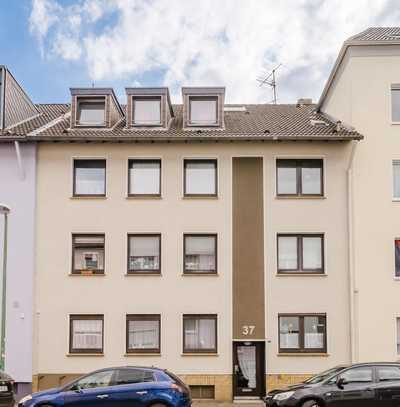 Lichtdurchflutete Etagenwohnung mit Loggia und Garage in Essen -Altendorf!