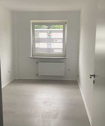 Ansprechende und neuwertige 3-Raum-Wohnung mit gehobener Innenausstattung mit Balkon in Marl