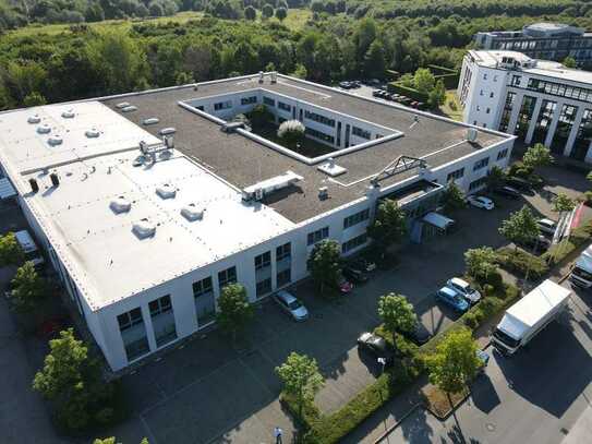 Anlage-Chance in Langenfeld: Bestens gepflegte Büroimmobilie im hoch entwickelten Gewerbegebiet