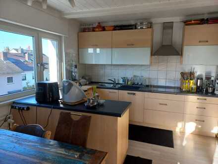 Schöne 3-Zimmer-Wohnung mit Balkon und EBK in Ketsch