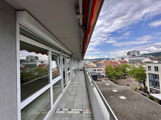 Attraktive 3-Zimmer-Wohnung mit Panoramabalkon im Herzen von Lörrach