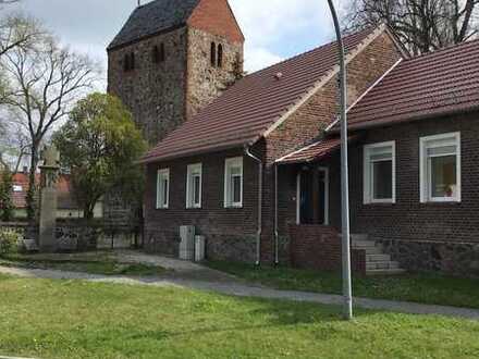 Komplett saniertes Backsteinhaus