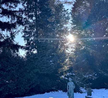 Sonniges Grundstück mit smarter Villa im Dichterviertel - Hohe Räume!