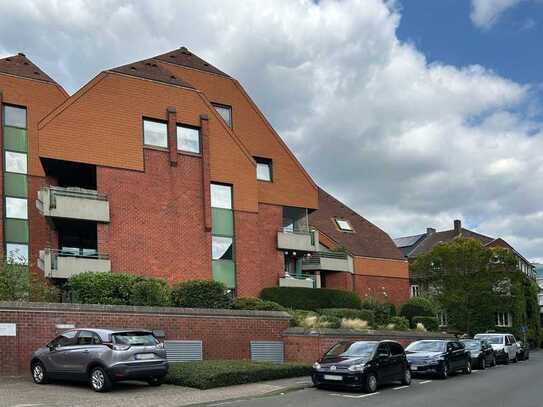 Eigennutzung oder Vermietung - beides ist möglich! 
Hochparterre Wohnung in absoluter Stadtnähe!