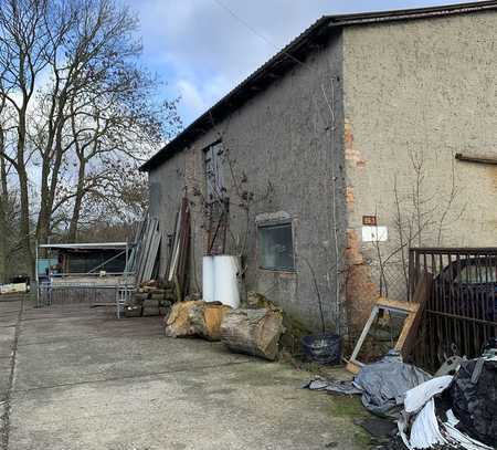 landwirtschaftliches Grundstück mit Stall