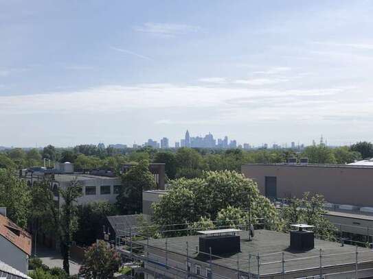 Schöne offene Maisonette-Wohnung mit EBK - Tgl.-Duschbad - Balkon