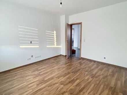 Neuwertig, modernisierte 3-Zimmer-Wohnung mit Balkon und EBK in Wörth am Rhein Zentral