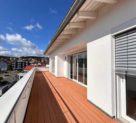 *Exclusive Barrierefreie Penthouse-Wohnung mit 360 Grad Balkon und Panoramablick*