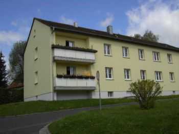 Schöne, hell geschnittene 2-Zimmer-Wohnung mit Balkon