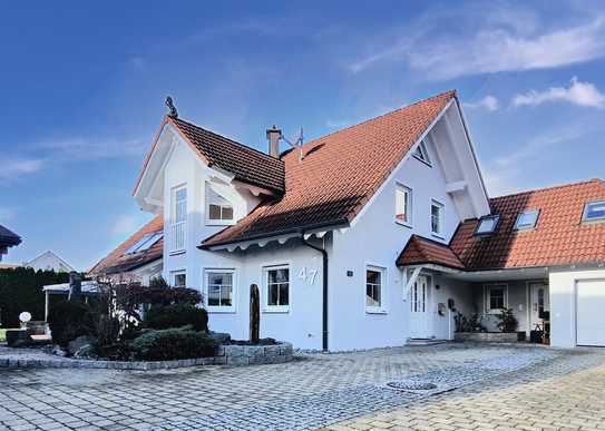 Stilvolles Anwesen mit Nebenhaus in ruhiger Randlage mit Fernblick in Neresheim Härtsfeld