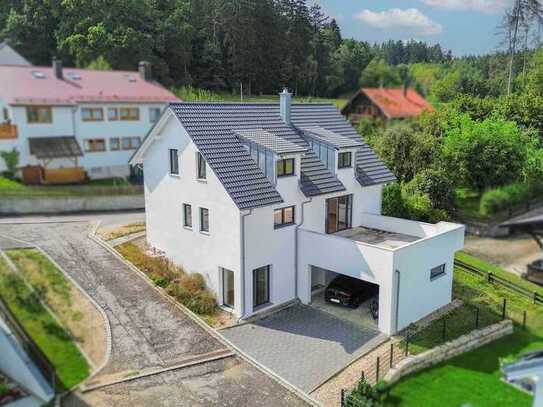 Erstbezug - Top modernes Einfamilienhaus mit Fußbodenheizung und Doppelgarage