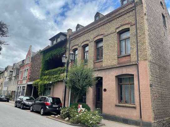 Oberwesel, Projektierte Wohnanlage mit Burg- und Rheinblick