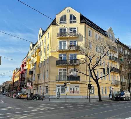 Sehr schöne helle 2 Zimmer Wohnung mit Balkon