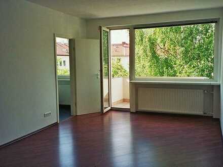 1.Zimmer Whg. List/aufwändig saniert/EBK/modernes Wannenbad.ab 01.05.von Privat