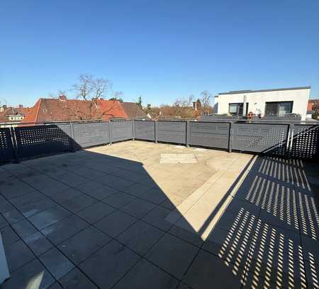 **Attraktive 4-Zimmer Penthouse Wohnung mit großzügigem Balkon in ruhiger Wohnlage**