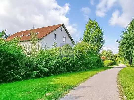 2-Zimmer-Wohnung mit Einzelgarage in schöner sehr ruhiger Lage