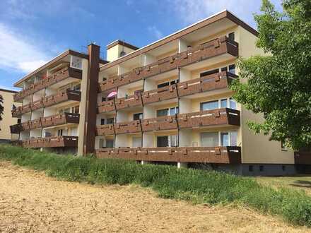 PROVISIONSFREI: Gepflegte 1,5-Zimmer-Wohnung mit Balkon und Einbauküche in Maintal