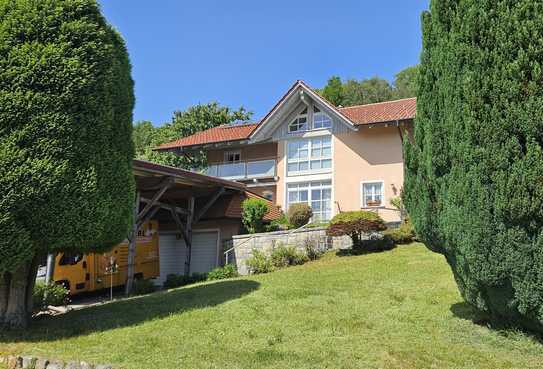 Traumhaftes Wohnparadies mit großem Garten und Panoramablick