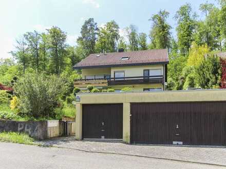 Komplett frei werdendes 3-Familienhaus mit viel Potenzial