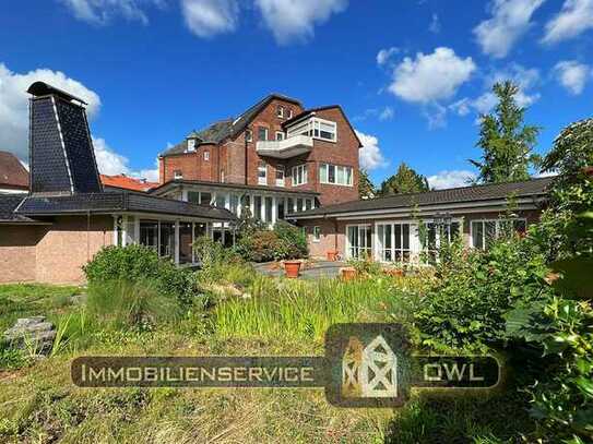 :: Modernisierte Altbau-Villa I Poolhaus I hochwertiger Ausstattung I Bestlage + Parkgrundstück :::