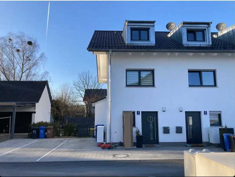 Gepflegtes Reihenhaus mit 4 Zimmern in München-Feldmoching