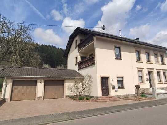 gepflegtes Dreifamilienhaus in Losheim-OT