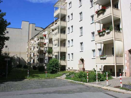 2-Raum-Wohnung mit Balkon in zentraler Lage