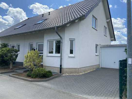 Schöne 5-Zimmer-DHH in Euskirchen