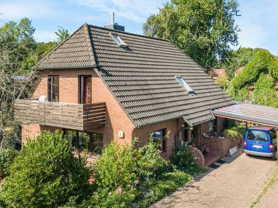 Solides 1-2 Familienhaus mit vielseitigem Keller
in begehrter Lage von Hamburg-Langenbek