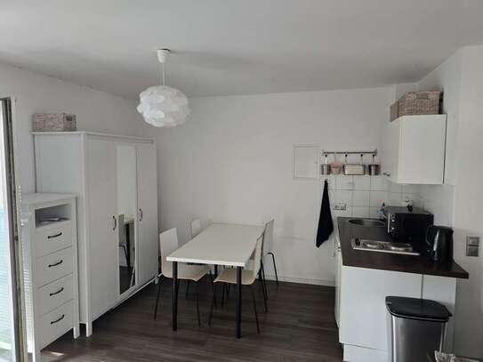 Stilvolle 1-Raum-Wohnung mit Balkon und Einbauküche in Köln Altstadt & Neustadt-Süd