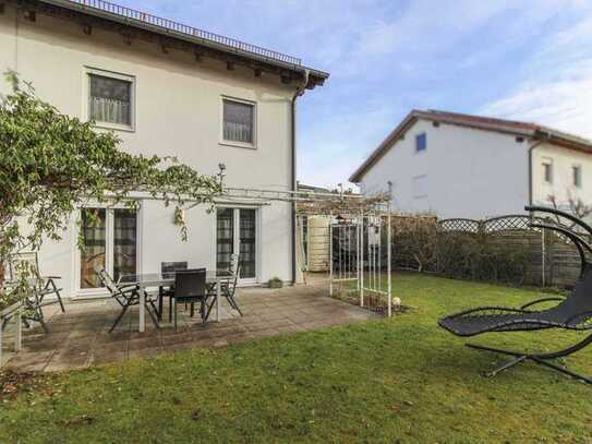 Energetisch top: Ihr neues Familiendomizil mit Garten, Garage und Carport - Erbbaurecht