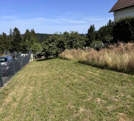 Kleiner Bauplatz für große Träume: Panoramablick am Ortsrand von Büchenbronn