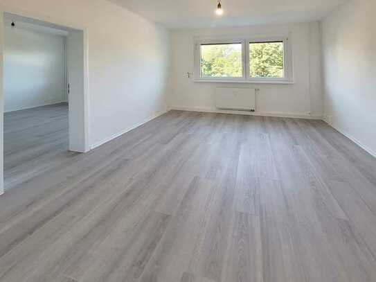 Neue Wohnung, neues Glück! Wir **renovieren** 2-Zimmer-Wohnung im schönen Colditz!