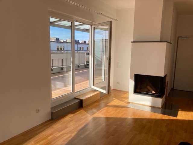                                                               Hochwertige 3- Zimmer- Wohnung mit sch&ouml;nem Kamin und einer gro&szlig;z&uuml;gigen Dachterr&hellip;                                                       in Obermenzing (München)