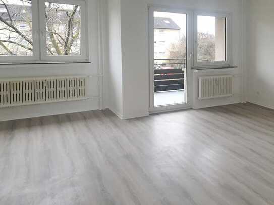 Renovierte 3-Zimmer-Wohnung mit Balkon