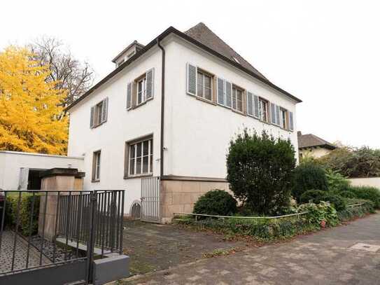 Historische Stadtvilla (Kulturdenkmal) in bester Wohnlage mit steueroptimiertem Sanierungskonzept