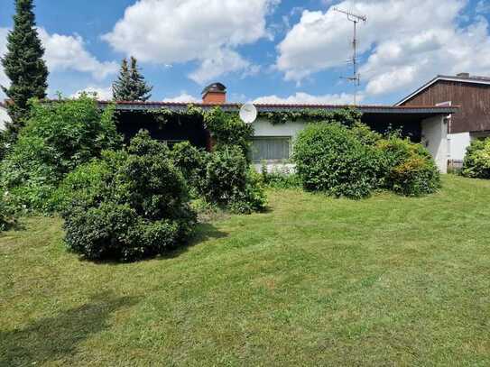 Sanierungsbedürftiger 2-Familienbungalow