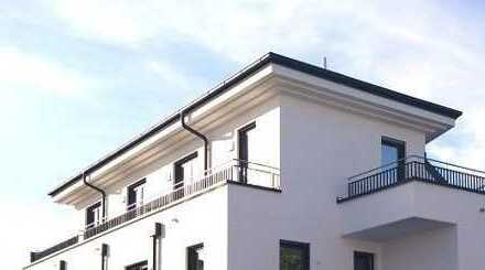 105 m² helle Wohnfreude: Penthouse-Wohnung mit fast-rundum-Terrasse