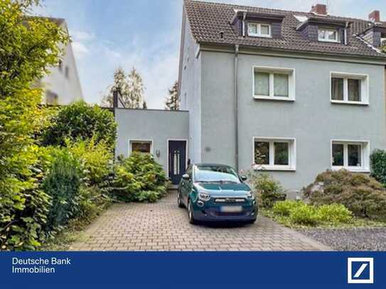 Traumhafte Doppelhaushälfte in Düsseldorf-Benrath – Ihr neues Zuhause erwartet Sie!