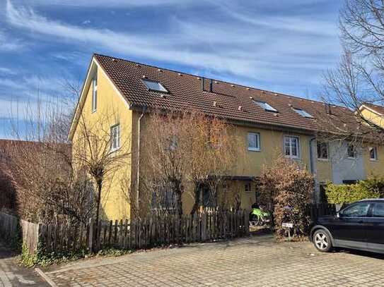 Reihenendhaus mit Garten in kinderfreundlicher und ruhiger Wohnanlage