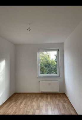*ZWEITBEZUG* traumhaft hell + Balkon