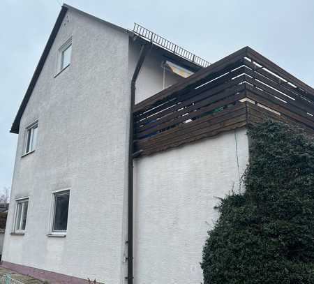 GROSSZÜGIGES MEHRFAMILIENHAUS MIT 5 WOHNEINHEITEN IN ALTENSTADT A. D. WALDNAAB