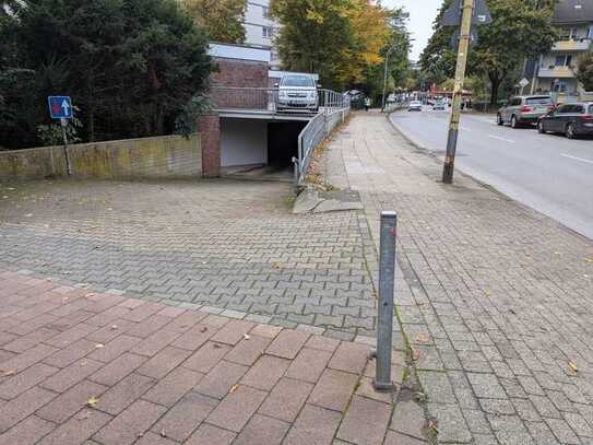 Garagenstellplatz in Tiefgarage an der Freisenbruchstr. 18 zu vermieten