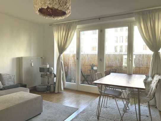 Geräumige und moderne 2-Zimmer-Wohnung mit Balkon in Haidhausen